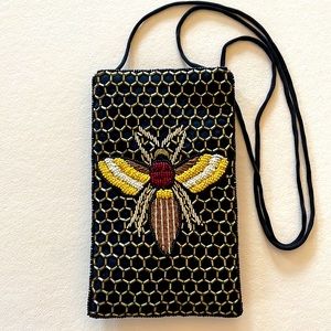 Sweet Little Beaded Bee Bag